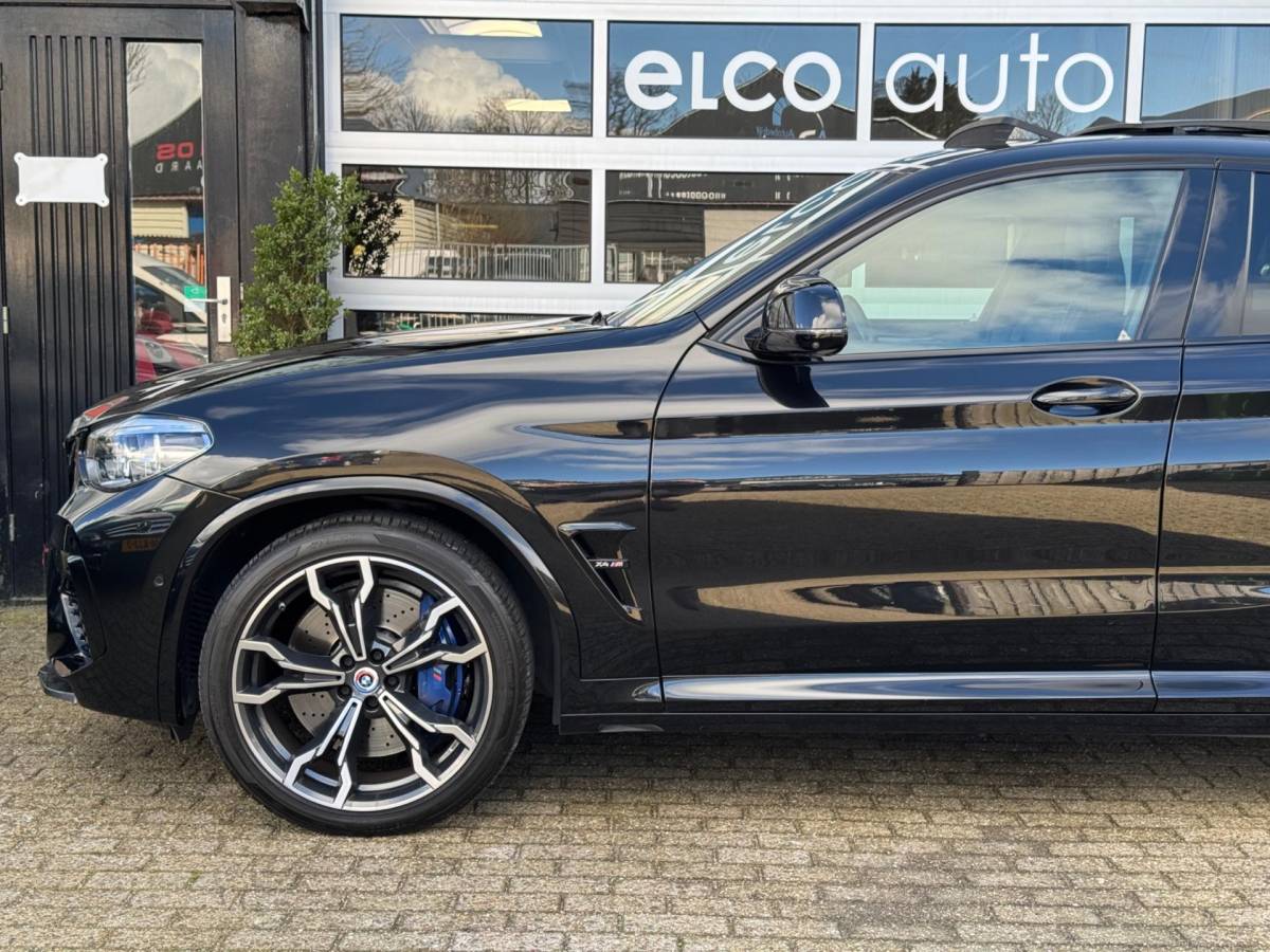 BMW X4 BMW X4 M 480pk / Carbon / Pano / CarPlay