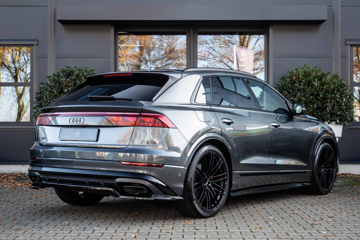 Audi Q8 Audi Q8 60 TFSI e Competition 490pk, Carbon, Full-options 2025