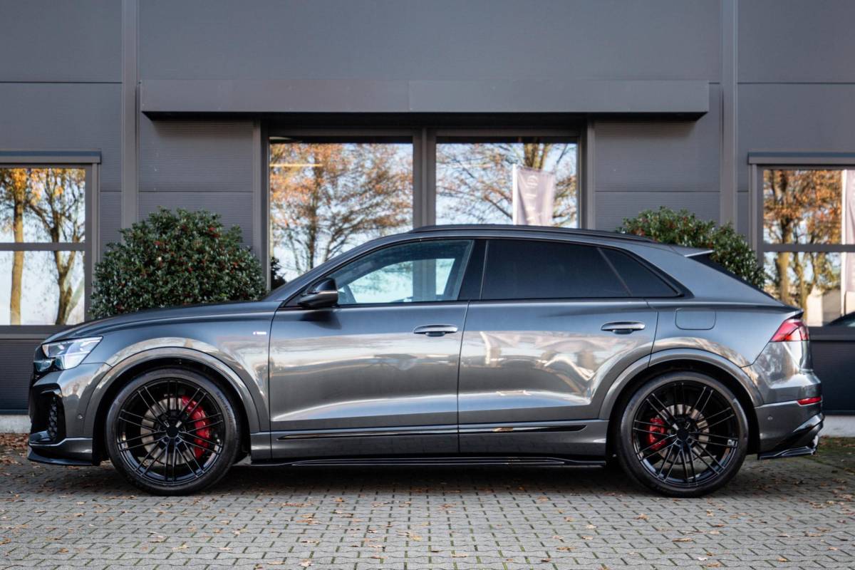 Audi Q8 Audi Q8 60 TFSI e Competition 490pk, Carbon, Full-options 2025