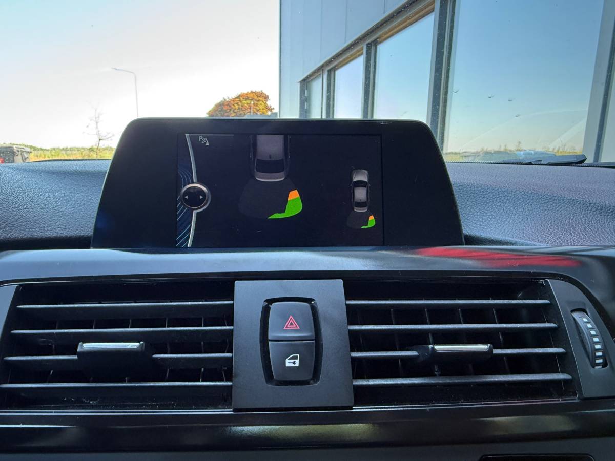 BMW 3 Serie BMW 320i Sedan 184PK AUT M Sport NAP Xenon Leder Navi Cruise