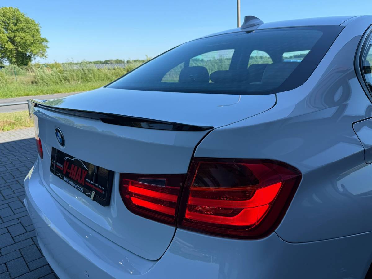 BMW 3 Serie BMW 320i Sedan 184PK AUT M Sport NAP Xenon Leder Navi Cruise