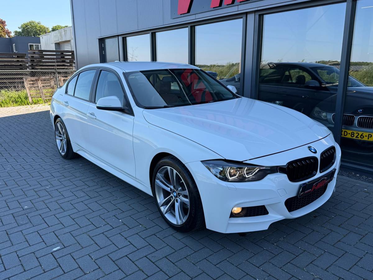 BMW 3 Serie BMW 320i Sedan 184PK AUT M Sport NAP Xenon Leder Navi Cruise