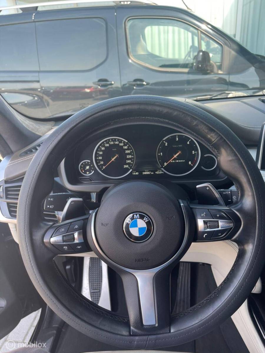BMW X5 BMW X5 M50d