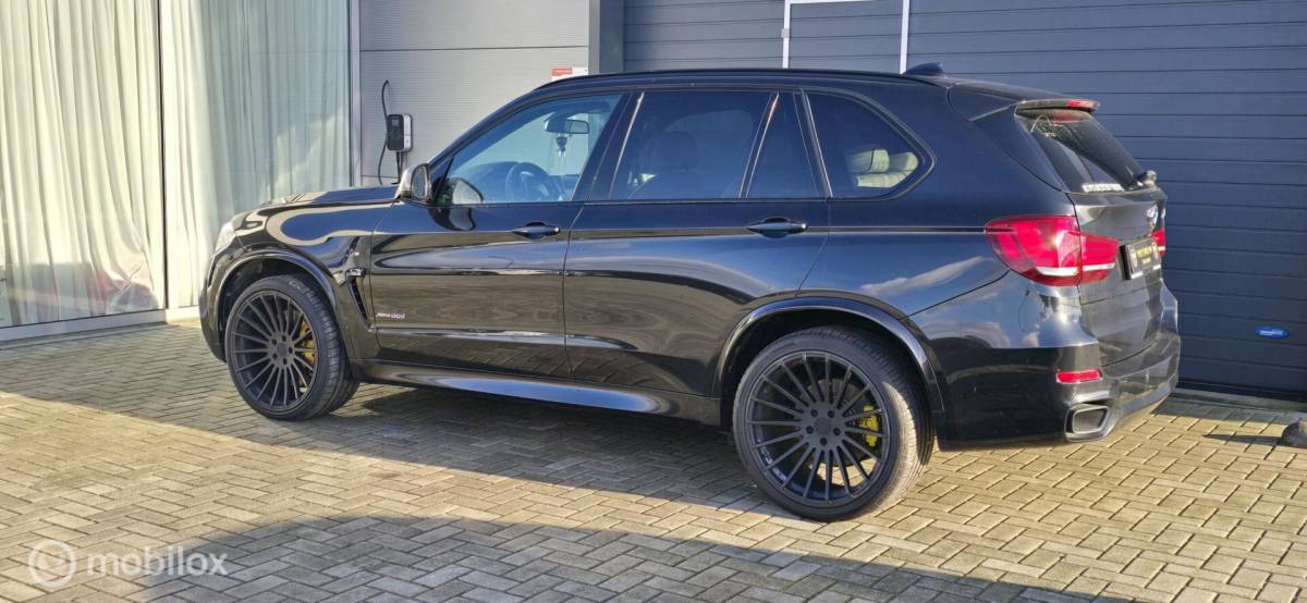 BMW X5 BMW X5 M50d
