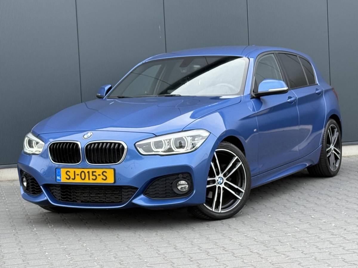 BMW 1 Serie BMW 1-serie 118I M Sport Shadow Executive Harman/Kardon – Alcantara – LED