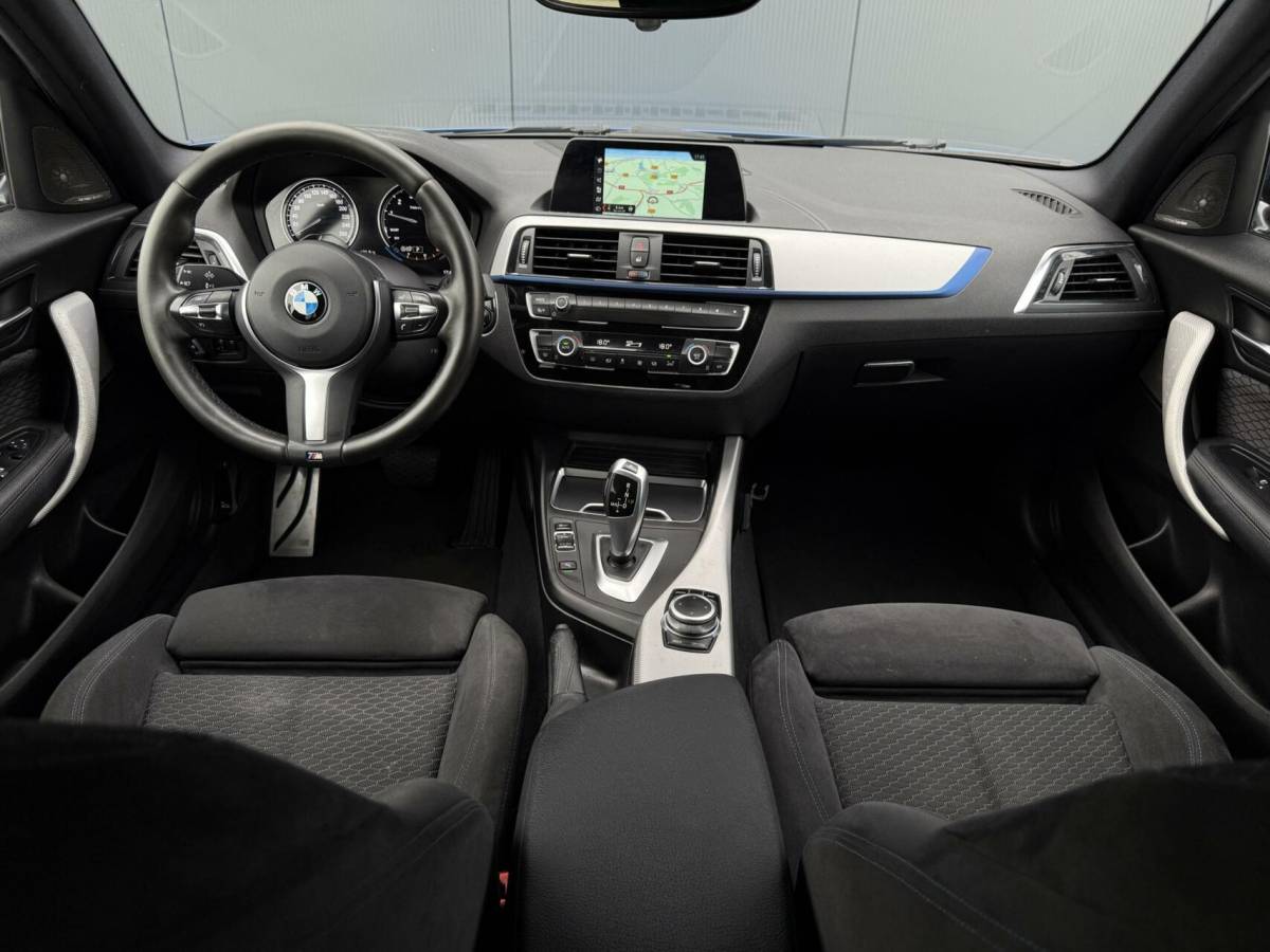 BMW 1 Serie BMW 1-serie 118I M Sport Shadow Executive Harman/Kardon – Alcantara – LED