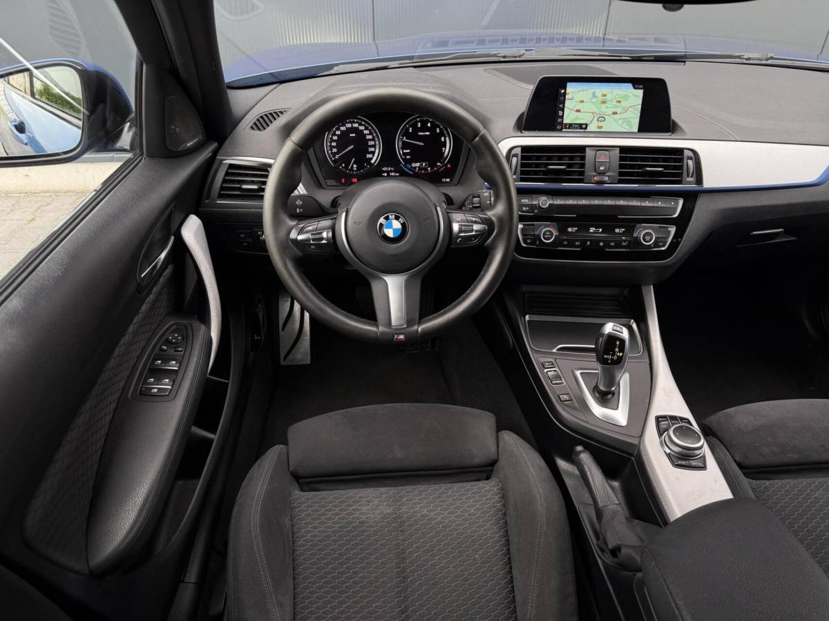 BMW 1 Serie BMW 1-serie 118I M Sport Shadow Executive Harman/Kardon – Alcantara – LED