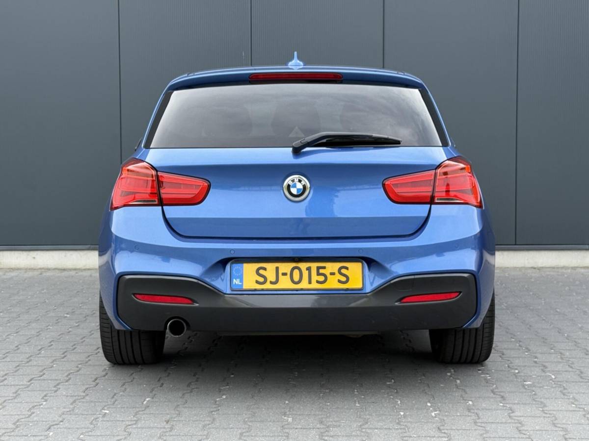 BMW 1 Serie BMW 1-serie 118I M Sport Shadow Executive Harman/Kardon – Alcantara – LED