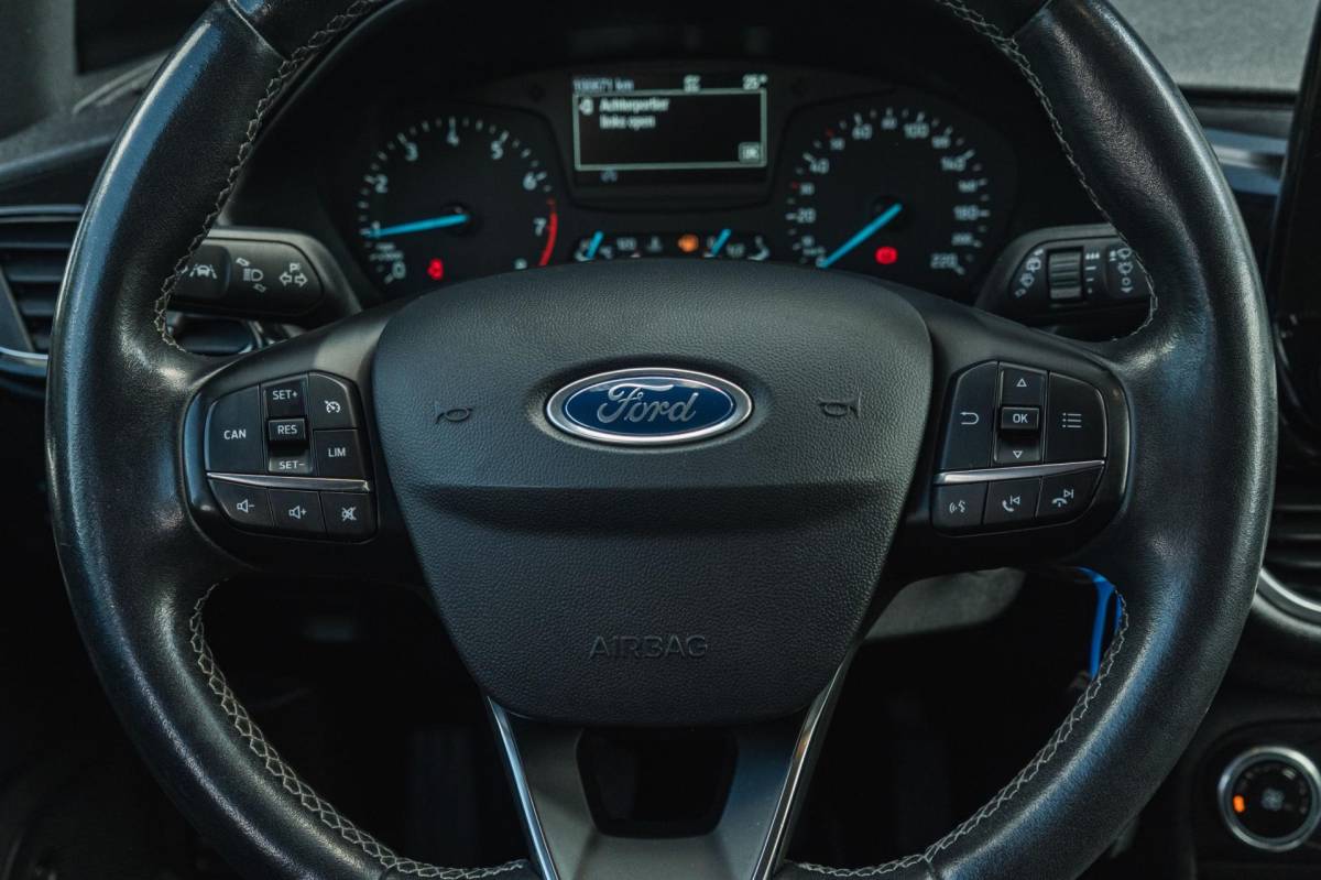Ford Fiesta Ford Fiesta 1.0 EcoBoost Titanium / LED / B&O / Cruise !
