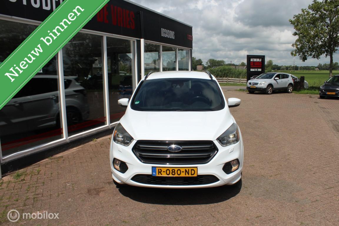 Ford Kuga Ford Kuga 1.5 EcoBoost ST Line 4WD Xenon/Leder/Carplay/Trekhaak