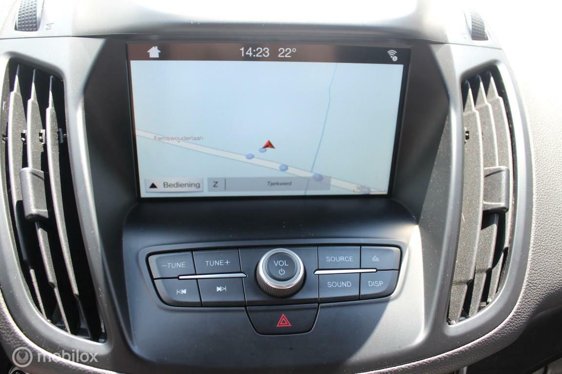 Ford Kuga Ford Kuga 1.5 EcoBoost ST Line 4WD Xenon/Leder/Carplay/Trekhaak