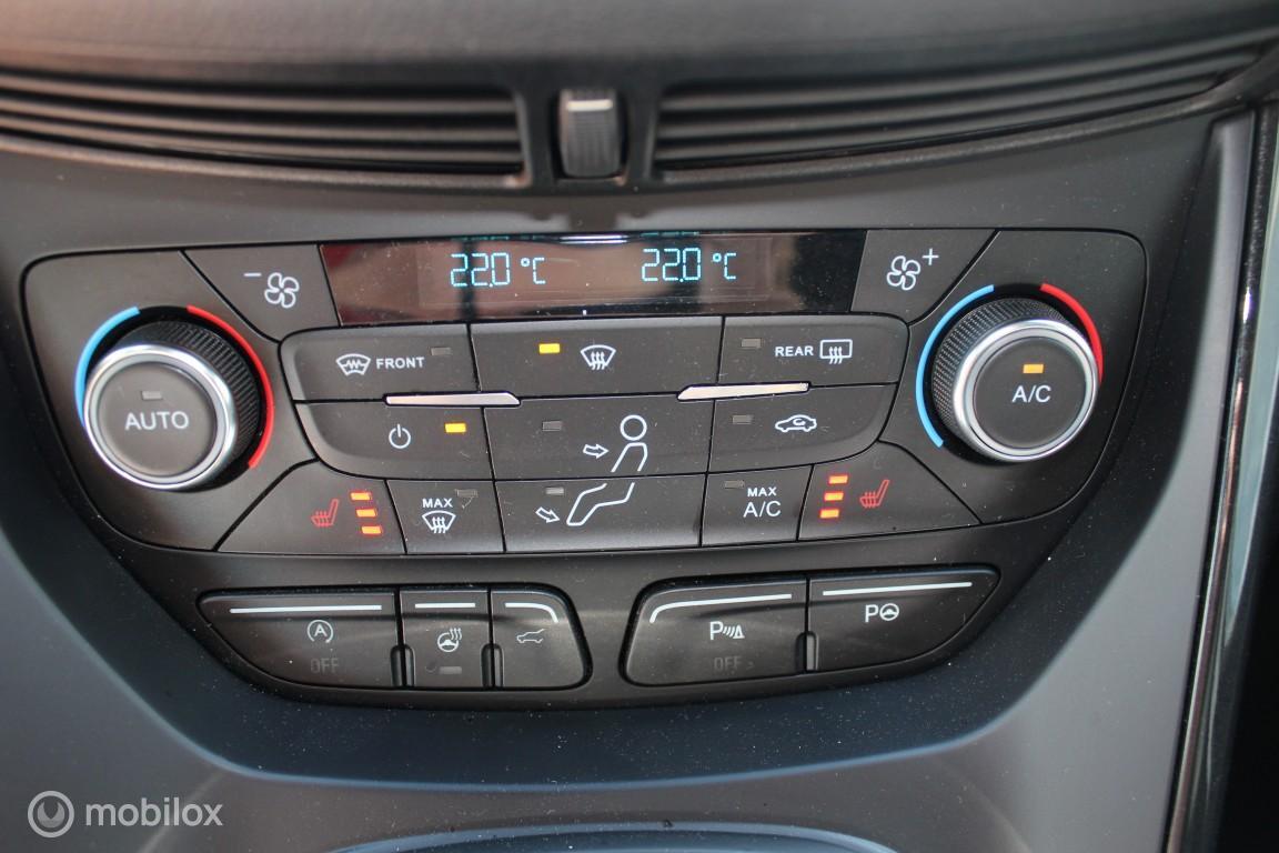Ford Kuga Ford Kuga 1.5 EcoBoost ST Line 4WD Xenon/Leder/Carplay/Trekhaak