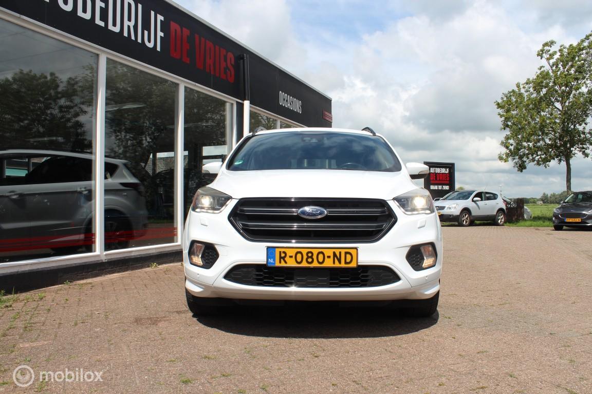 Ford Kuga Ford Kuga 1.5 EcoBoost ST Line 4WD Xenon/Leder/Carplay/Trekhaak