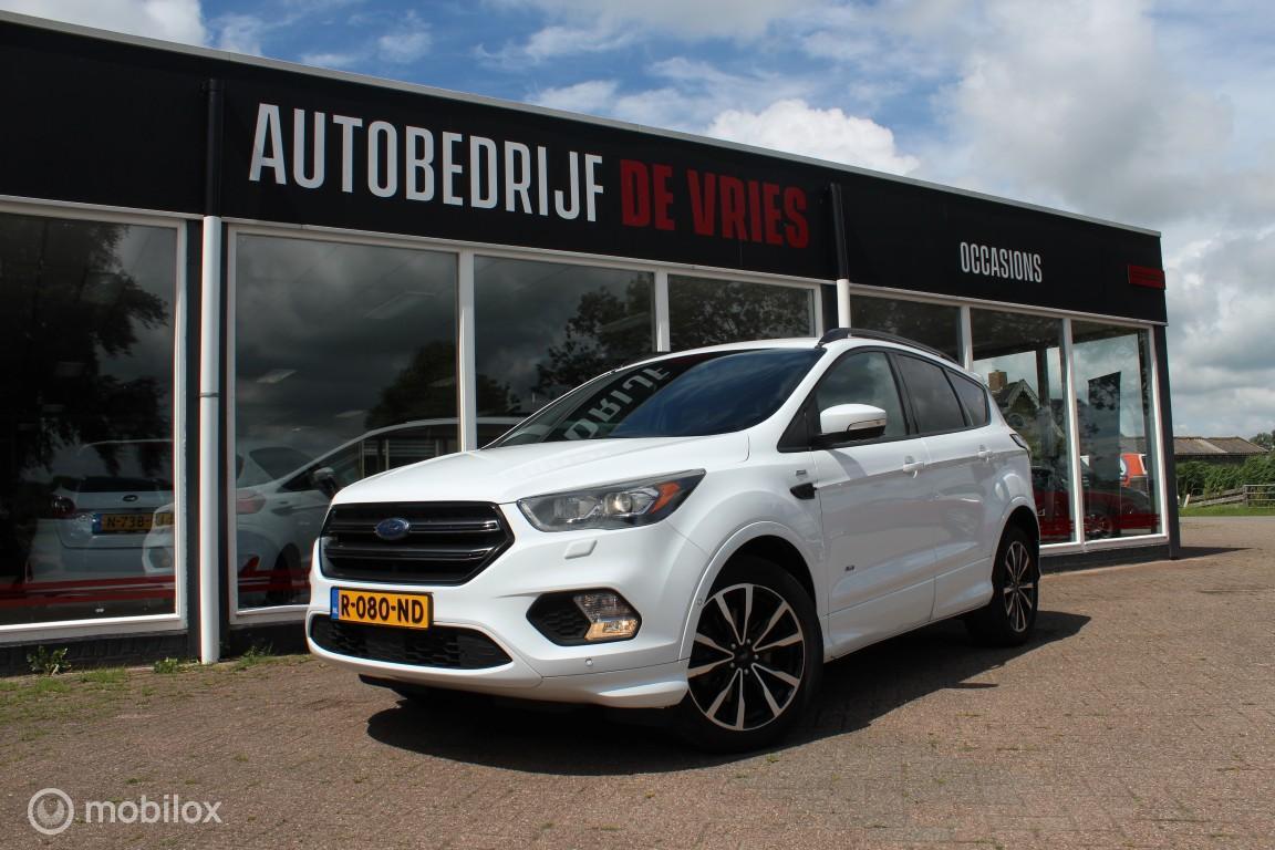 Ford Kuga Ford Kuga 1.5 EcoBoost ST Line 4WD Xenon/Leder/Carplay/Trekhaak