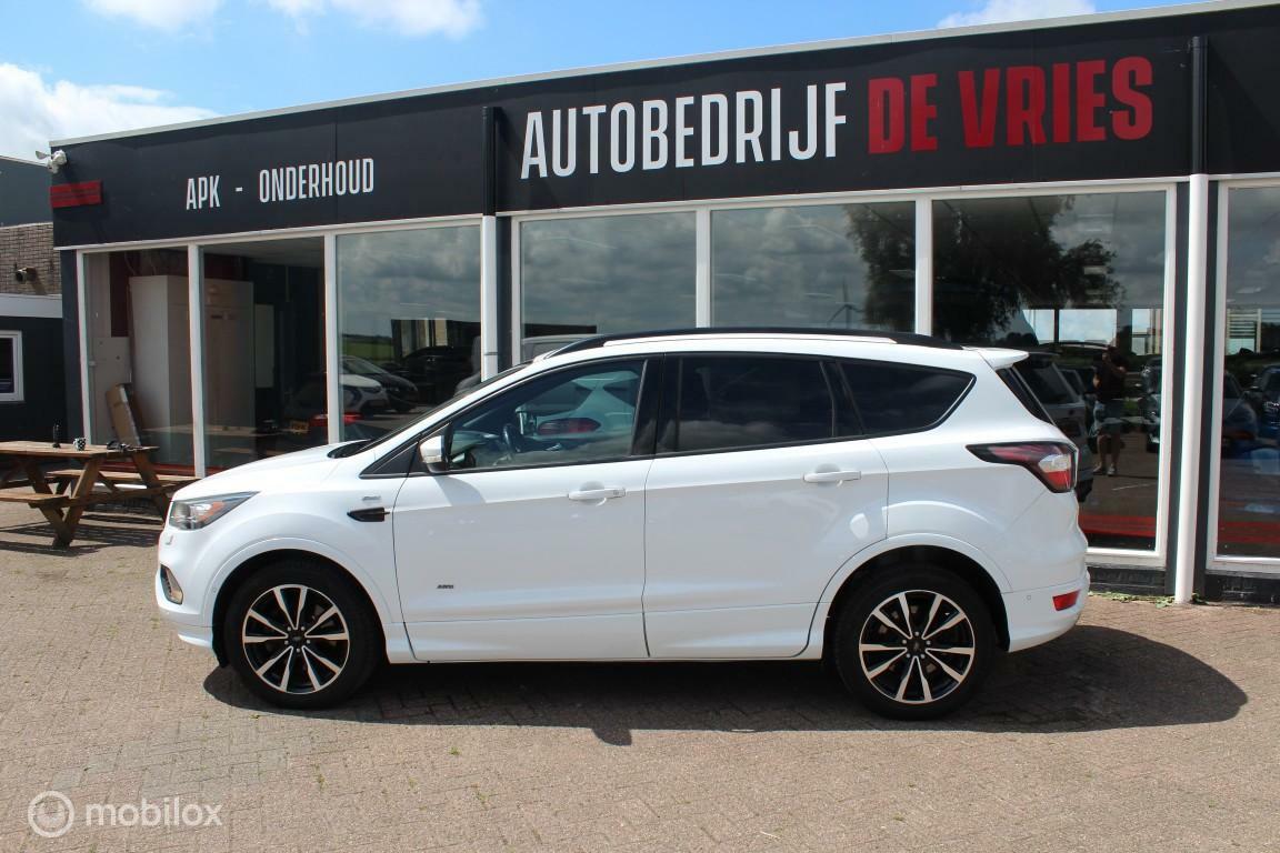 Ford Kuga Ford Kuga 1.5 EcoBoost ST Line 4WD Xenon/Leder/Carplay/Trekhaak