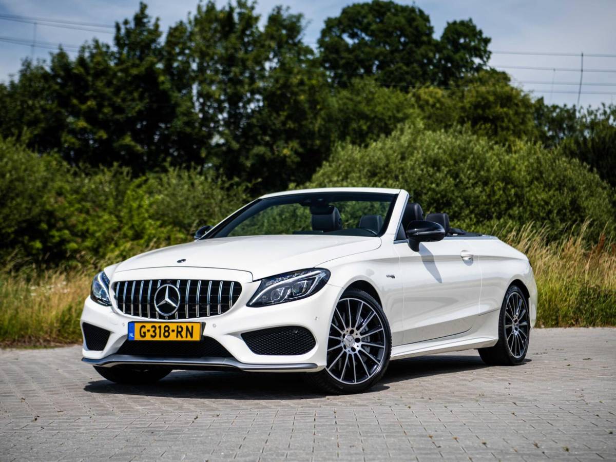 Mercedes-Benz C-Klasse Mercedes C-klasse Cabrio C43 AMG 367PK Speedshift 4MATIC Burmester Stoelkoeling Airscarf Sportuitlaat Memory