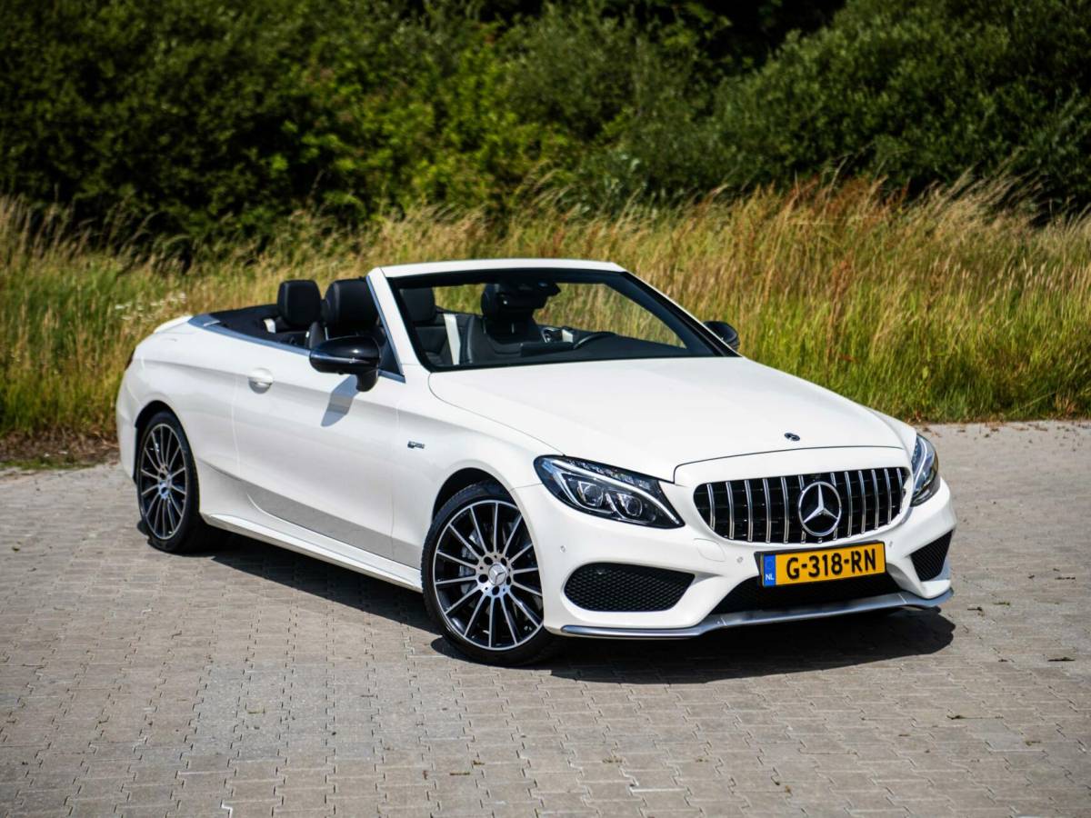 Mercedes-Benz C-Klasse Mercedes C-klasse Cabrio C43 AMG 367PK Speedshift 4MATIC Burmester Stoelkoeling Airscarf Sportuitlaat Memory