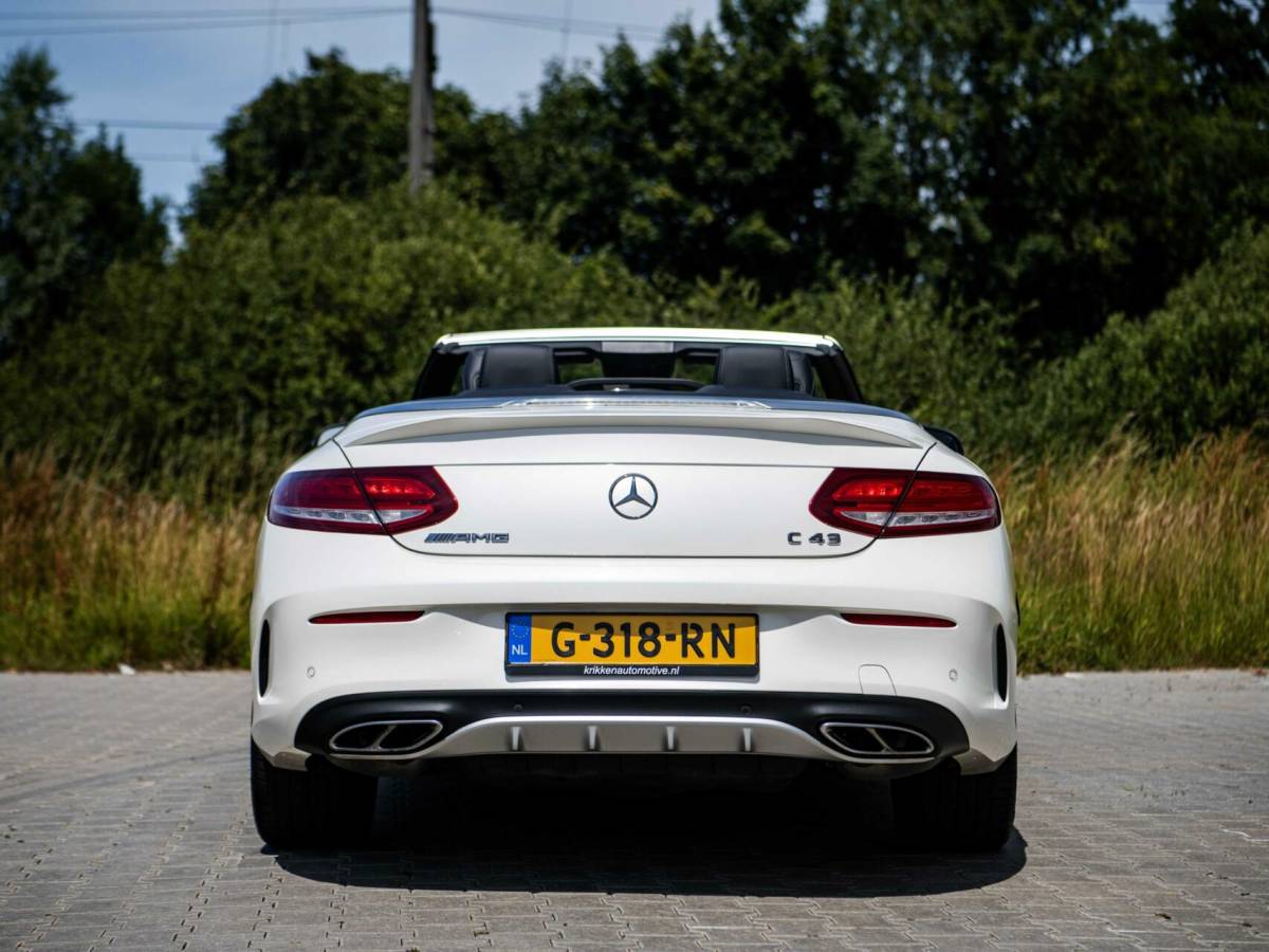 Mercedes-Benz C-Klasse Mercedes C-klasse Cabrio C43 AMG 367PK Speedshift 4MATIC Burmester Stoelkoeling Airscarf Sportuitlaat Memory
