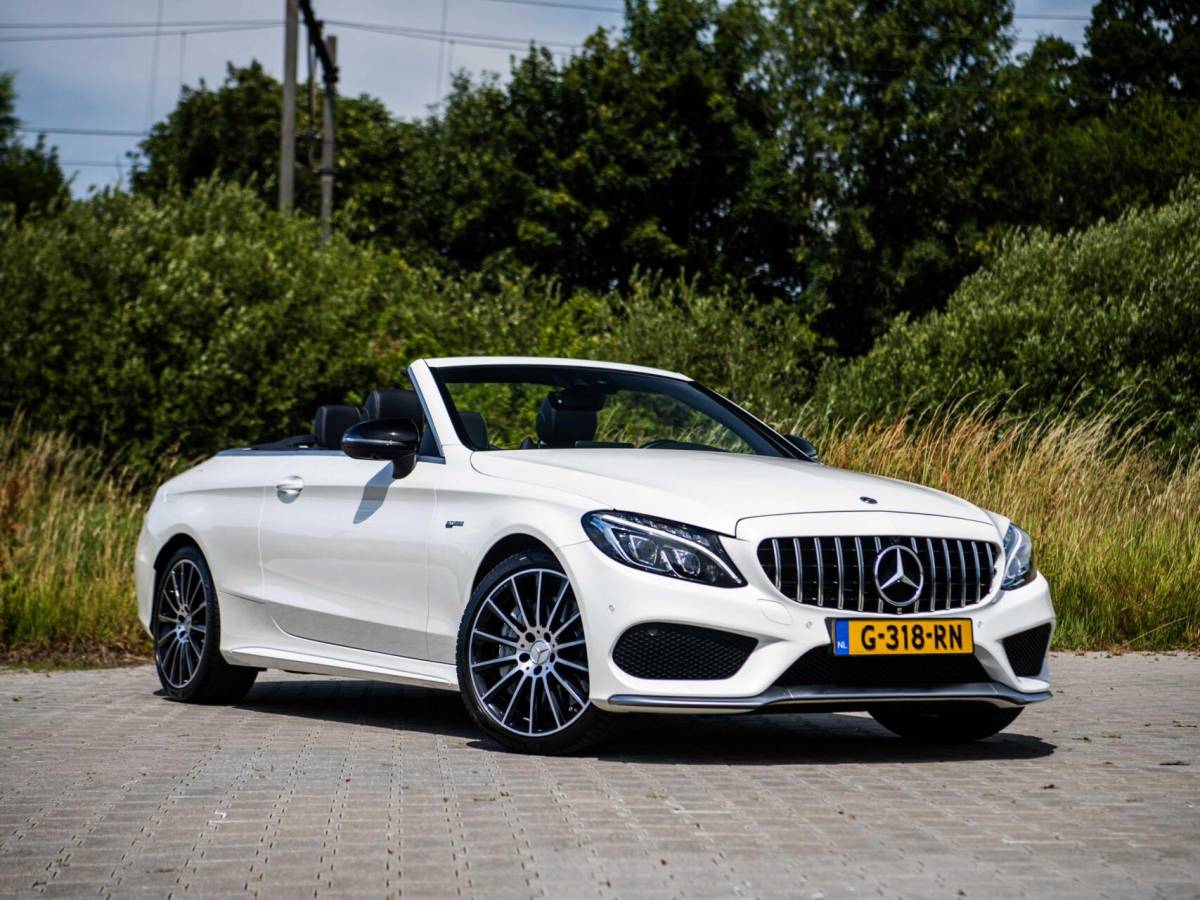 Mercedes-Benz C-Klasse Mercedes C-klasse Cabrio C43 AMG 367PK Speedshift 4MATIC Burmester Stoelkoeling Airscarf Sportuitlaat Memory