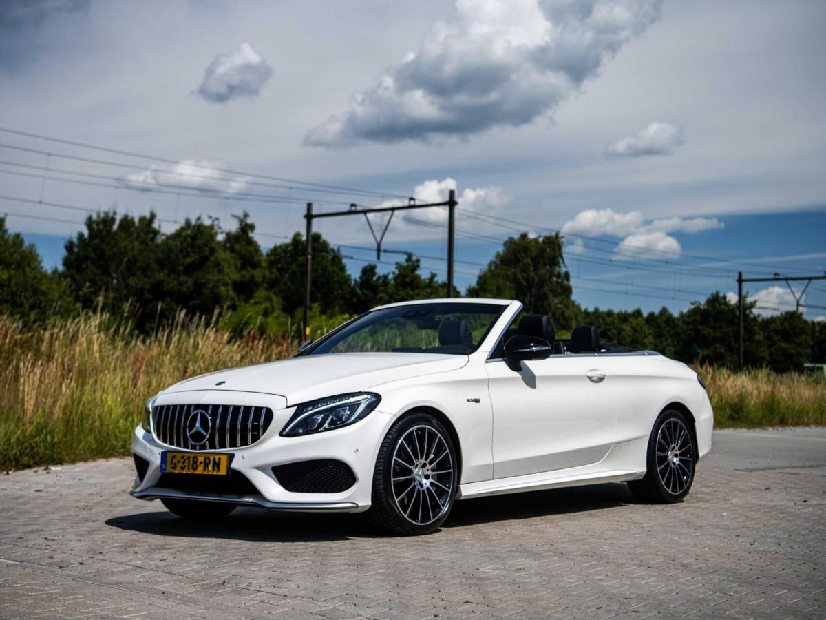 Mercedes-Benz C-Klasse Mercedes C-klasse Cabrio C43 AMG 367PK Speedshift 4MATIC Burmester Stoelkoeling Airscarf Sportuitlaat Memory