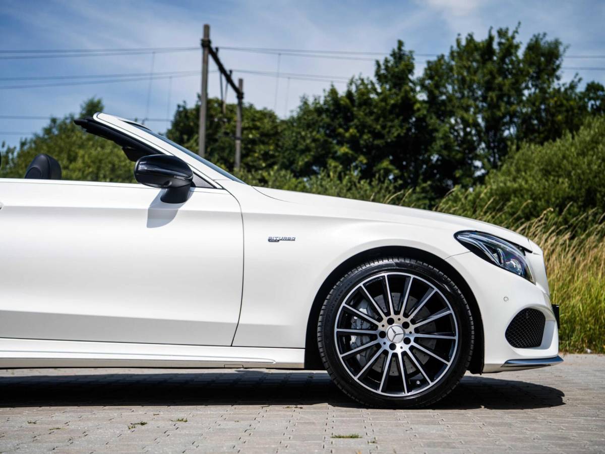 Mercedes-Benz C-Klasse Mercedes C-klasse Cabrio C43 AMG 367PK Speedshift 4MATIC Burmester Stoelkoeling Airscarf Sportuitlaat Memory