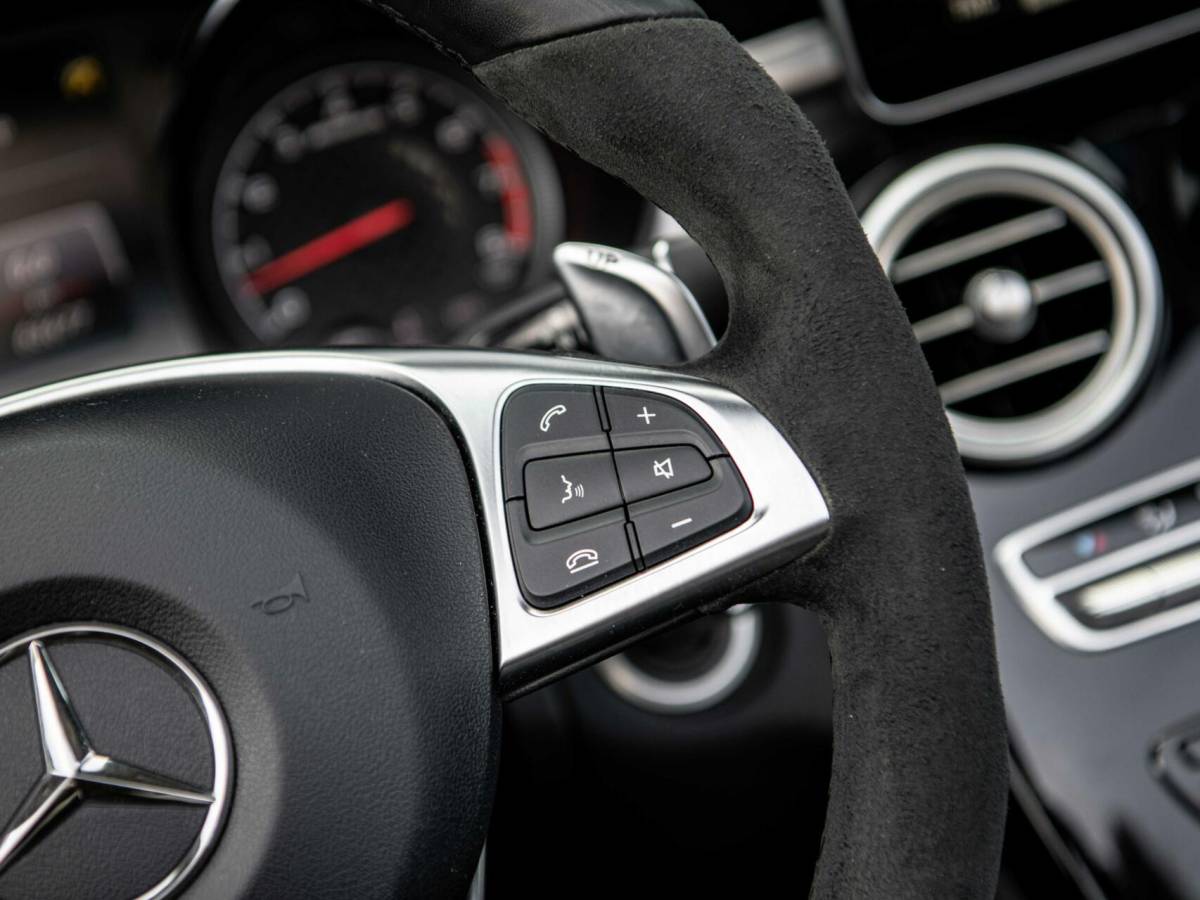 Mercedes-Benz C-Klasse Mercedes C-klasse Cabrio C43 AMG 367PK Speedshift 4MATIC Burmester Stoelkoeling Airscarf Sportuitlaat Memory