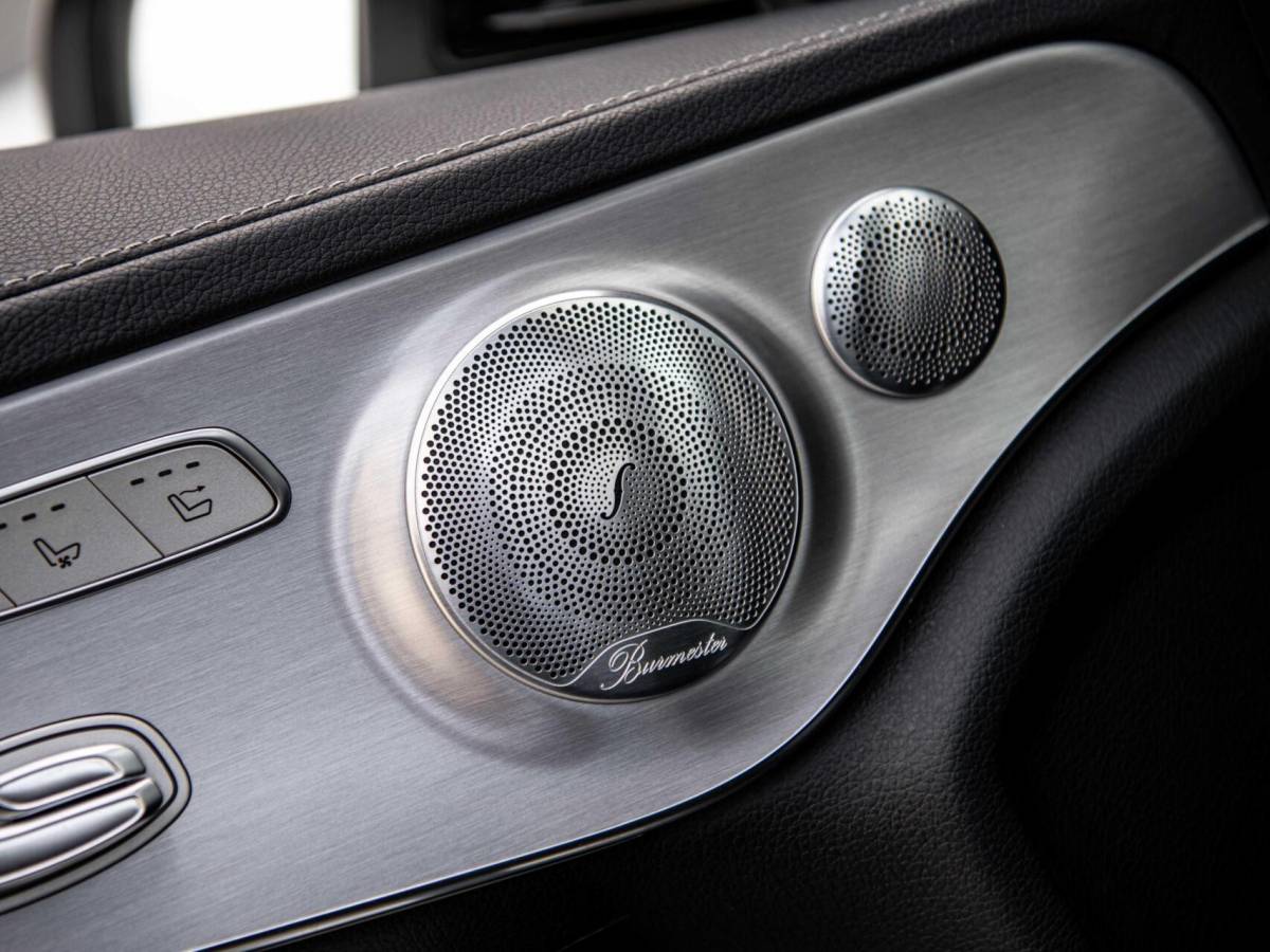 Mercedes-Benz C-Klasse Mercedes C-klasse Cabrio C43 AMG 367PK Speedshift 4MATIC Burmester Stoelkoeling Airscarf Sportuitlaat Memory