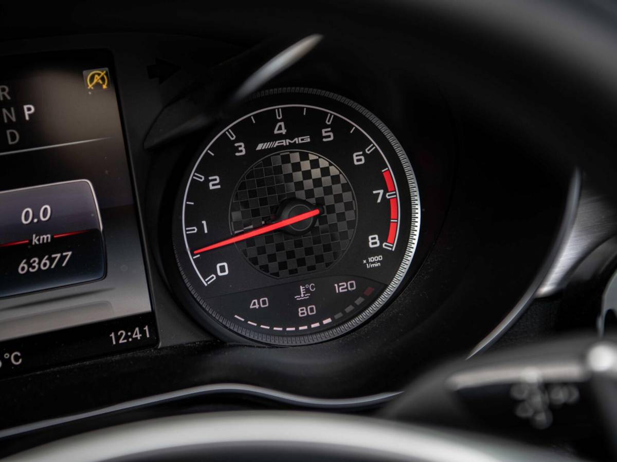 Mercedes-Benz C-Klasse Mercedes C-klasse Cabrio C43 AMG 367PK Speedshift 4MATIC Burmester Stoelkoeling Airscarf Sportuitlaat Memory