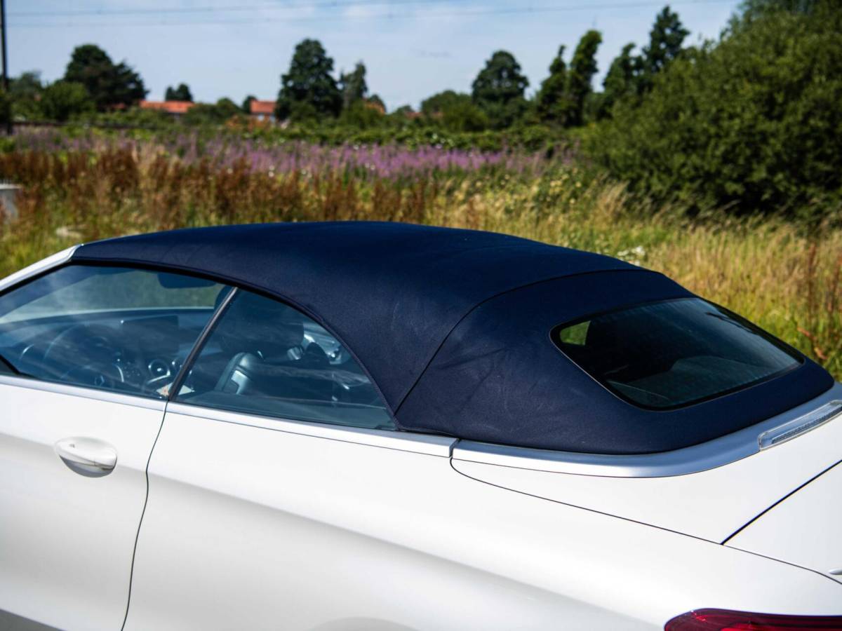 Mercedes-Benz C-Klasse Mercedes C-klasse Cabrio C43 AMG 367PK Speedshift 4MATIC Burmester Stoelkoeling Airscarf Sportuitlaat Memory