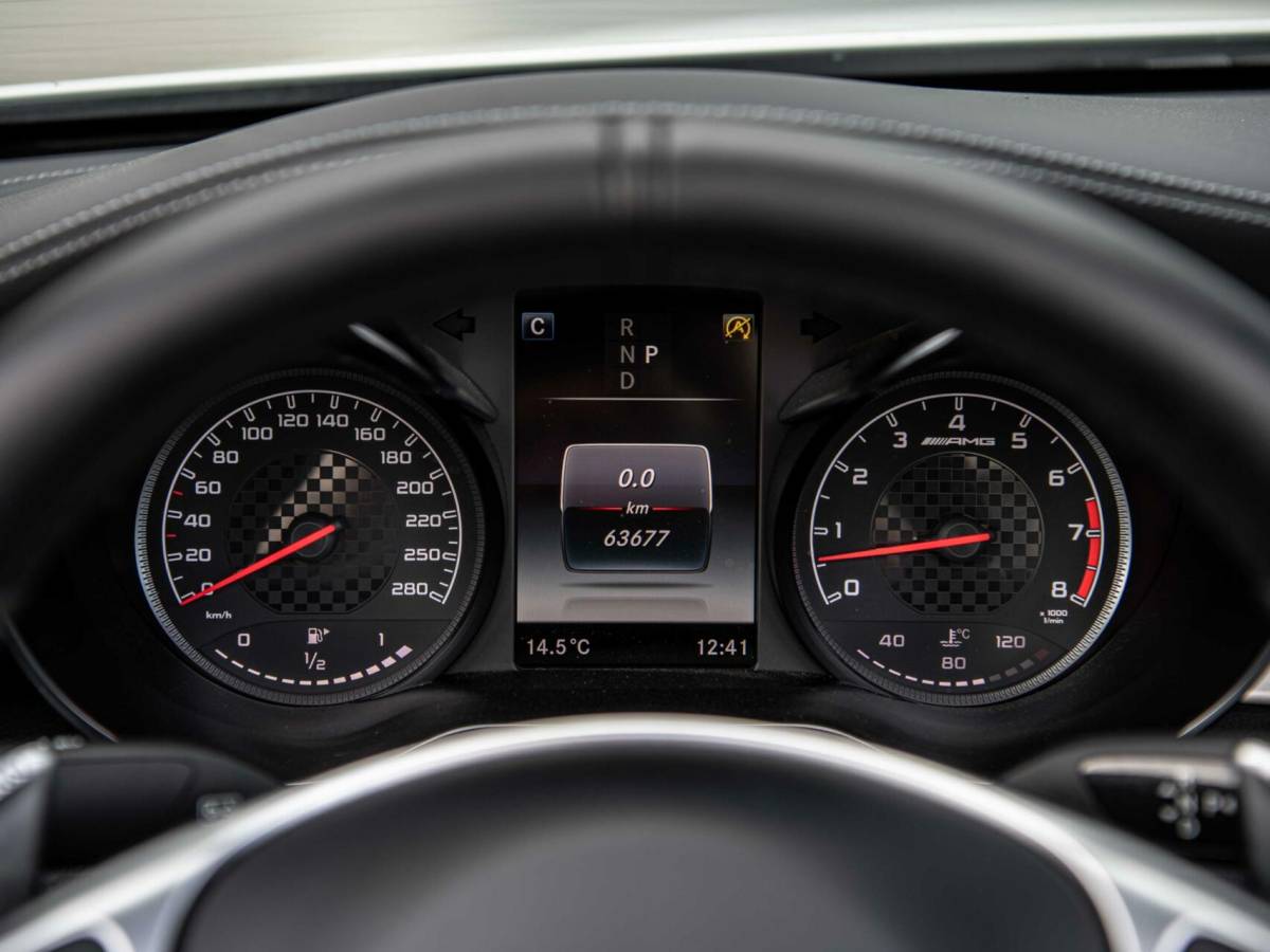 Mercedes-Benz C-Klasse Mercedes C-klasse Cabrio C43 AMG 367PK Speedshift 4MATIC Burmester Stoelkoeling Airscarf Sportuitlaat Memory