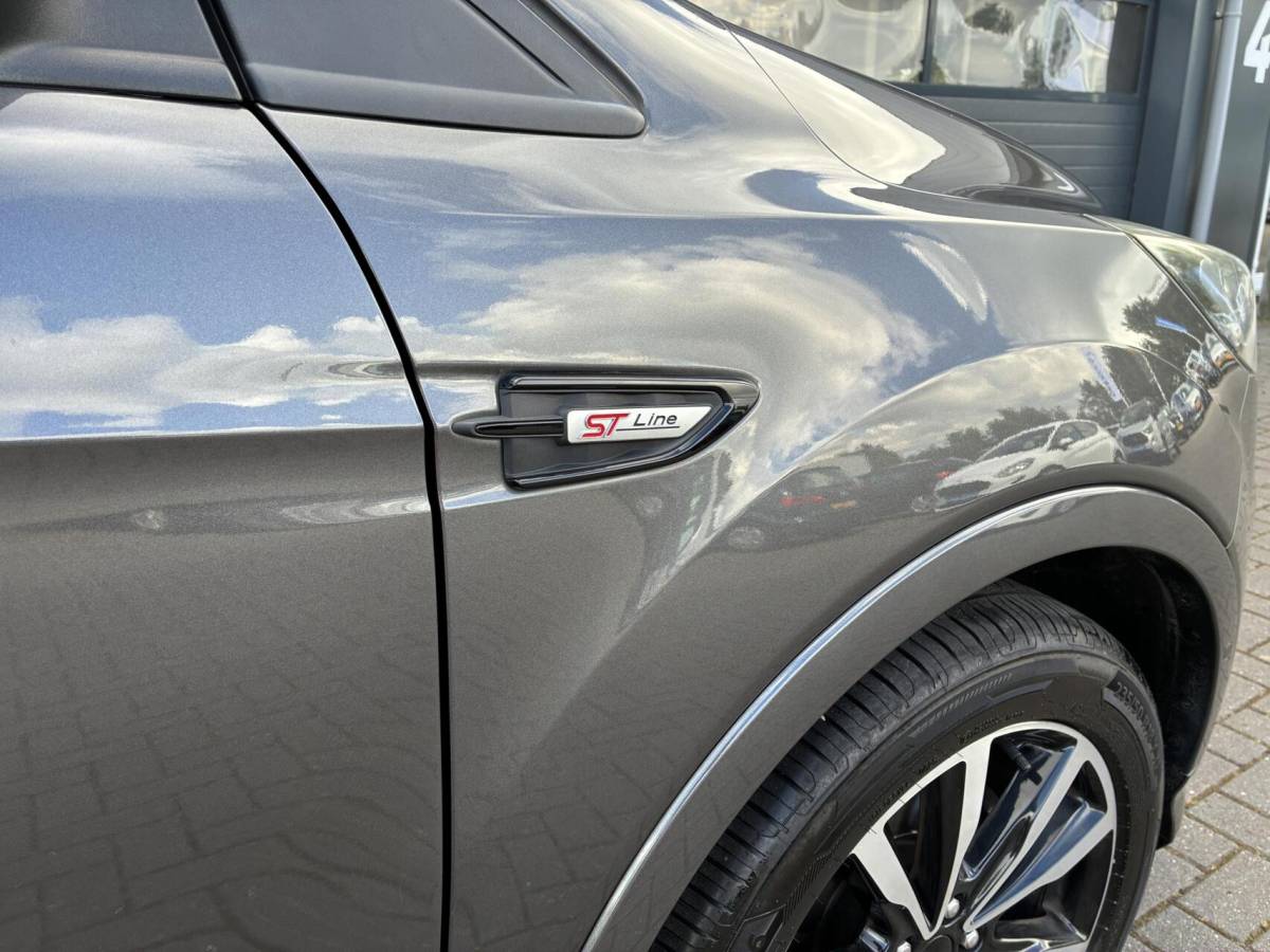 Ford Kuga Ford Kuga 1.5 EcoBoost 150 PK ST-Line X | HALF-LEDER | NAVI | WINTER PAKKET | 100000 KM!!!
