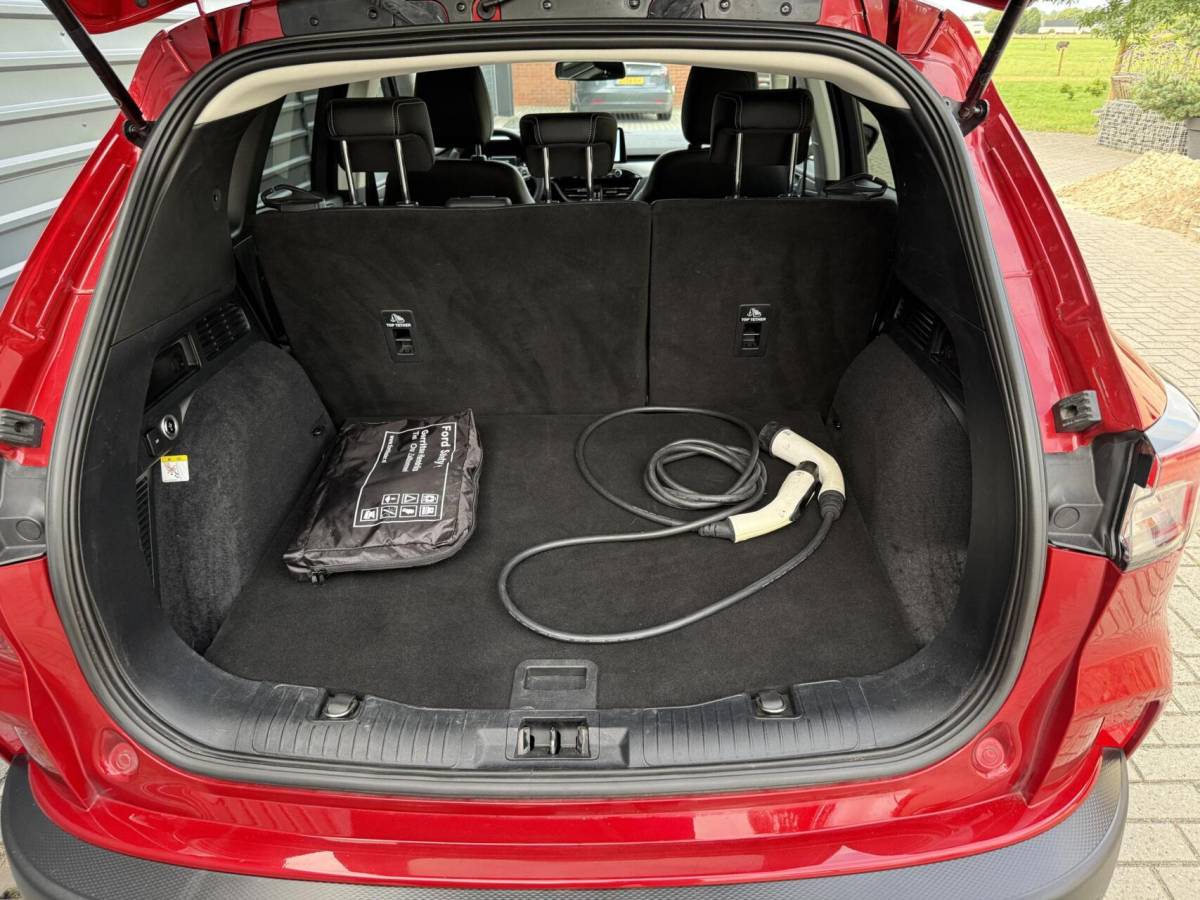 Ford Kuga Ford Kuga 2.5 PHEV Titanium X Camera led Lampen V+A B&O Speakers