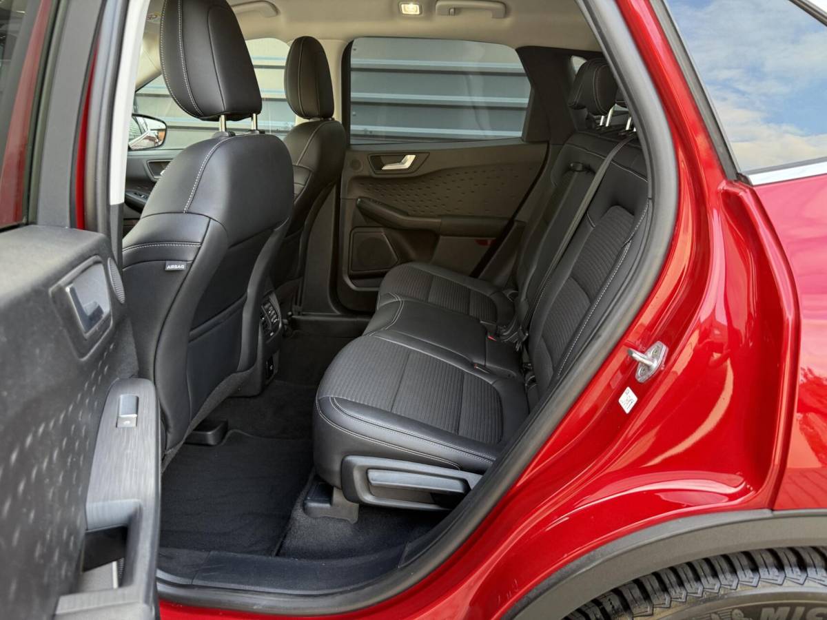 Ford Kuga Ford Kuga 2.5 PHEV Titanium X Camera led Lampen V+A B&O Speakers