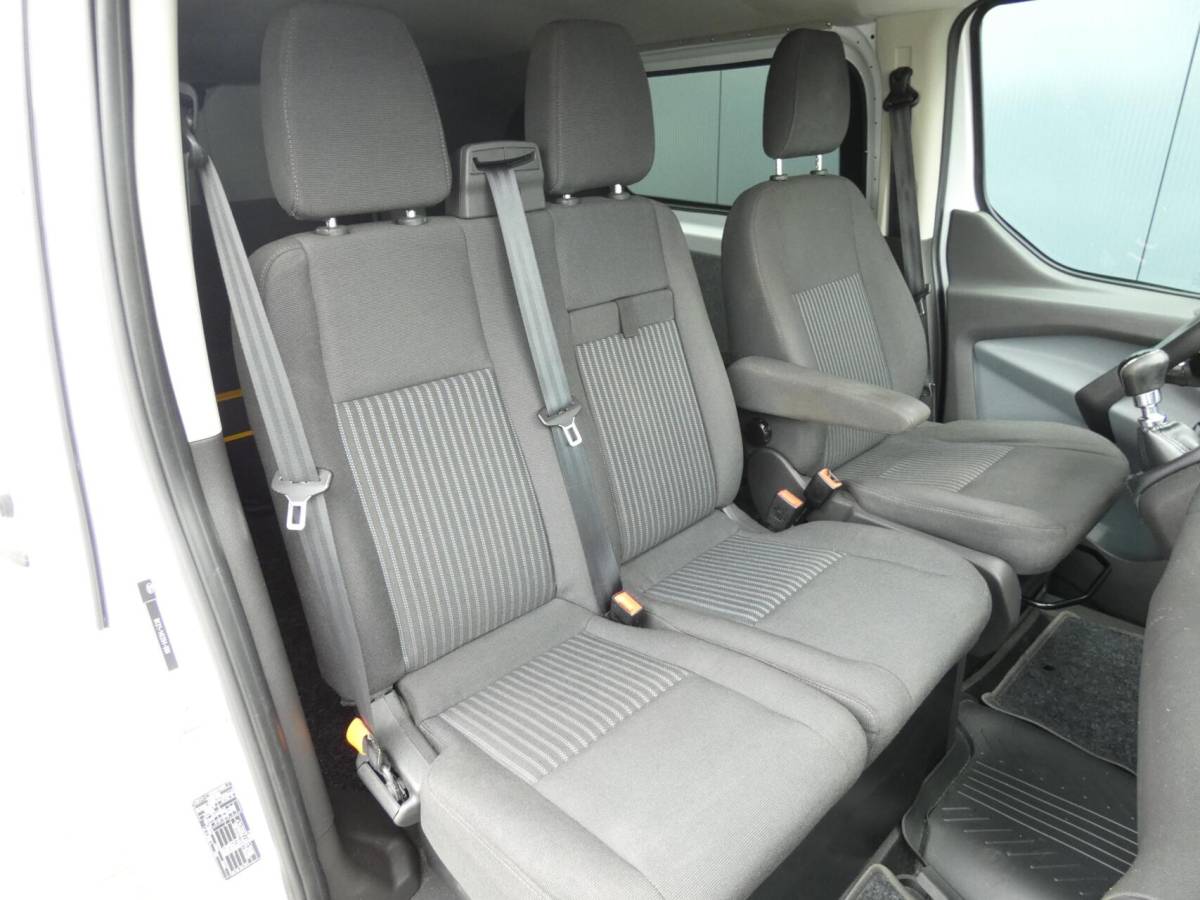 Ford Transit Custom Ford Transit Custom 270 2.2 TDCI L1H1 Rolstoelbus | 4-PERSOONS | AIRCO!!!