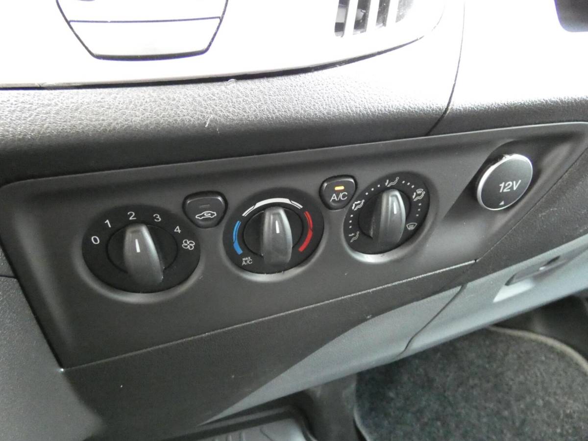 Ford Transit Custom Ford Transit Custom 270 2.2 TDCI L1H1 Rolstoelbus | 4-PERSOONS | AIRCO!!!