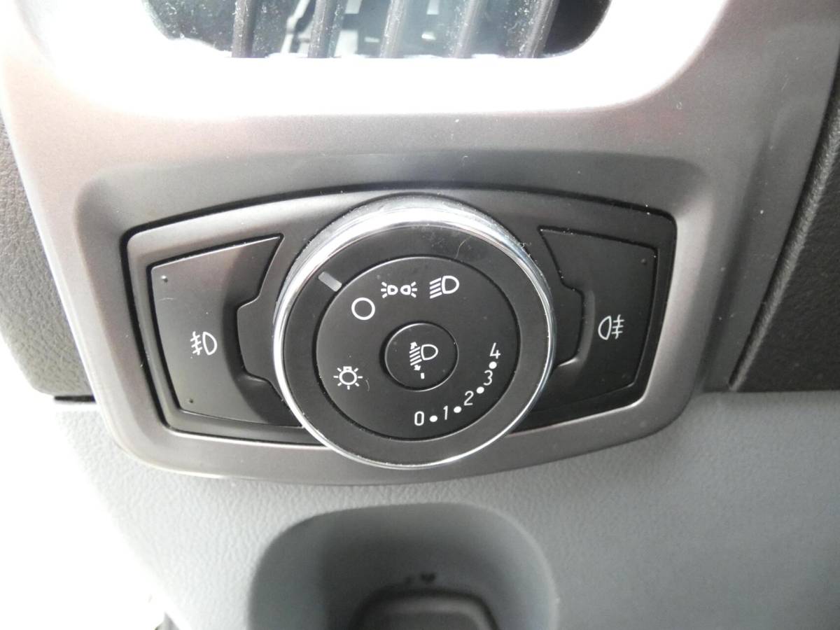 Ford Transit Custom Ford Transit Custom 270 2.2 TDCI L1H1 Rolstoelbus | 4-PERSOONS | AIRCO!!!