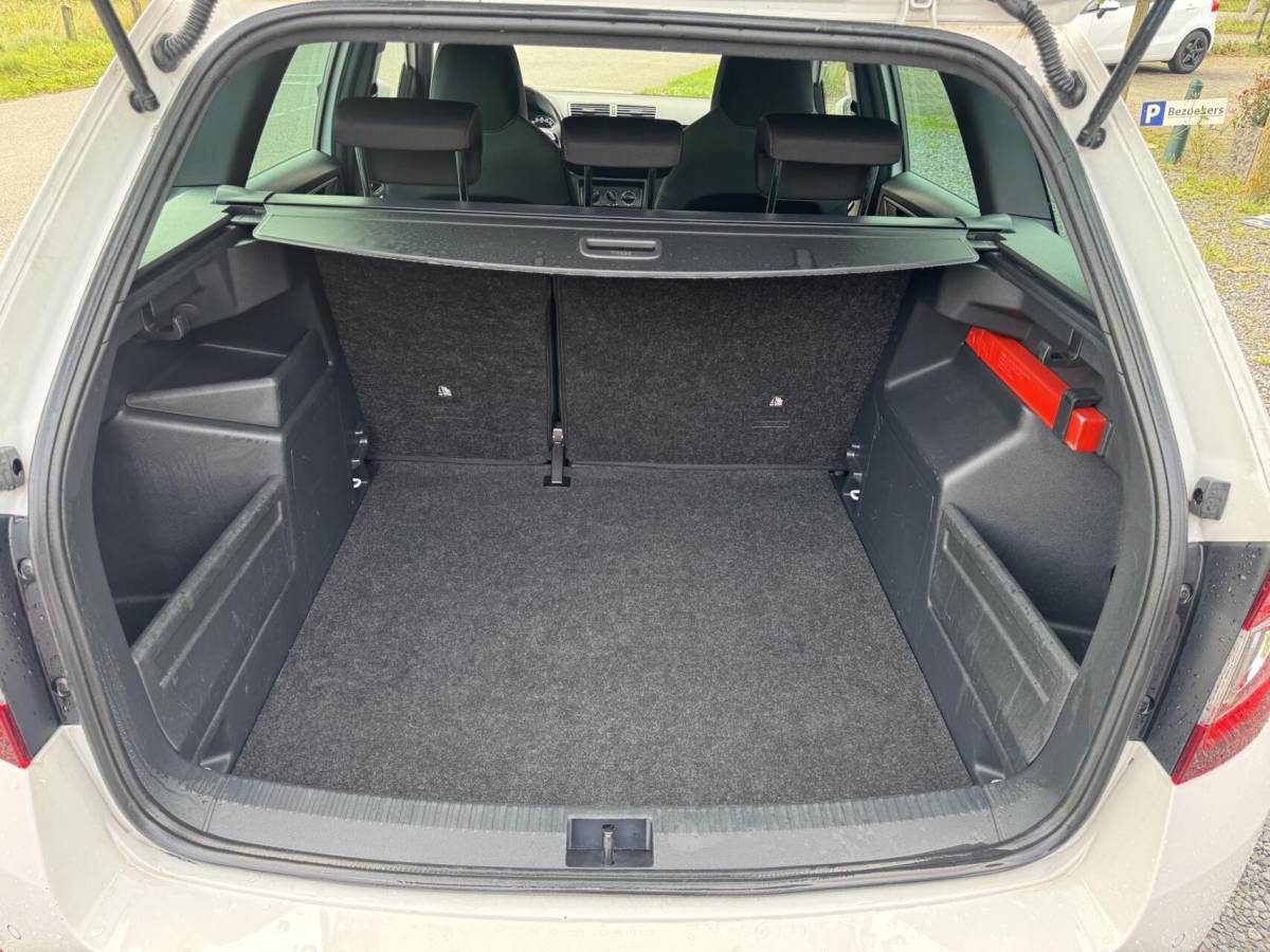Škoda Fabia Skoda Fabia Combi monte carlo Style kuipstoelen gecoat glas