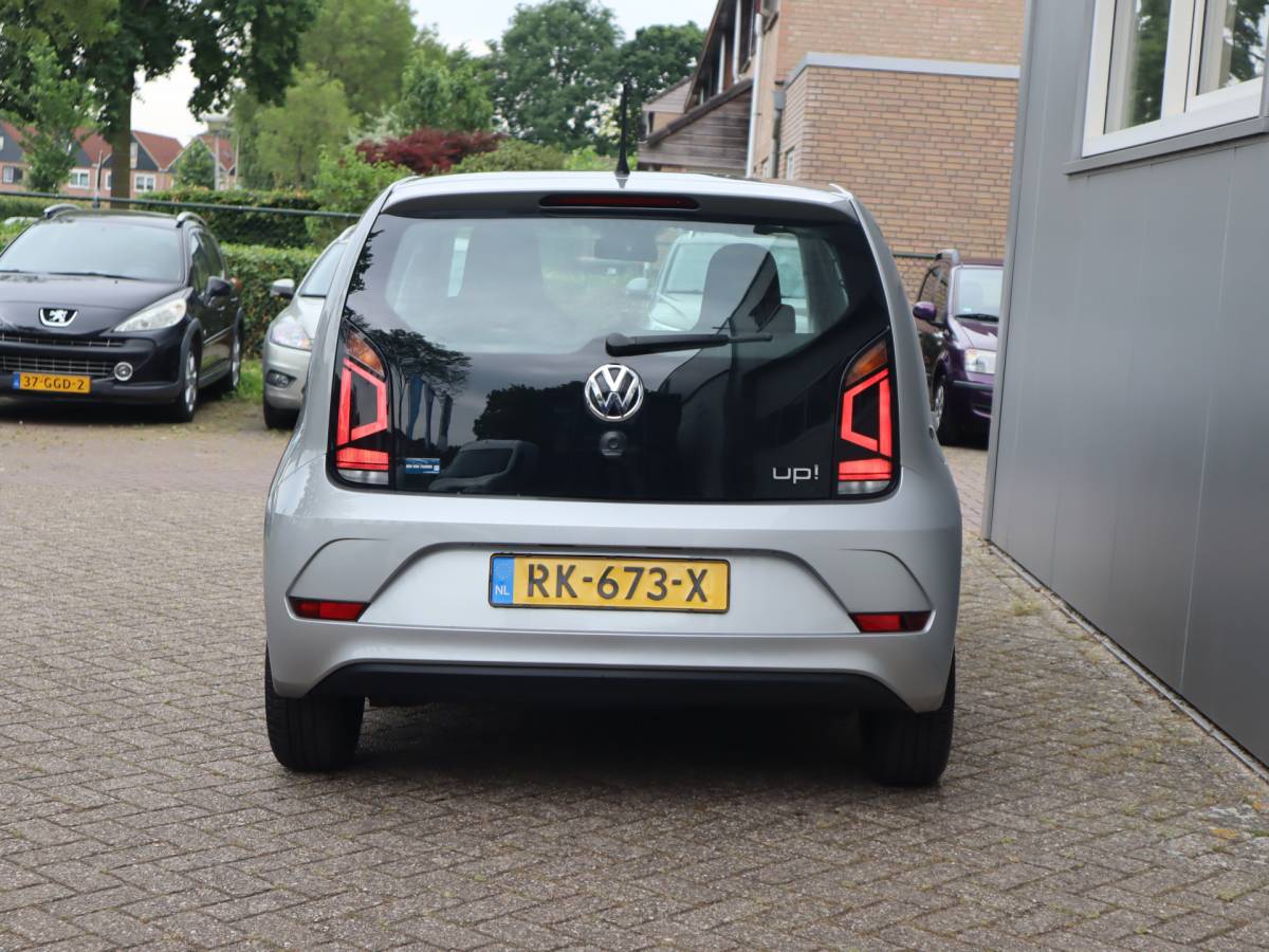 Volkswagen up! Volkswagen Up! 1.0 BMT move up!