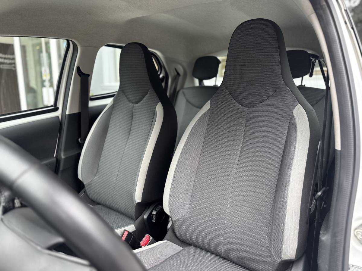 Toyota Aygo Toyota Aygo 1.0 VVT-i x-play Automaat | GEEN AFLEVERKOSTEN |  Airco, Apple/Android