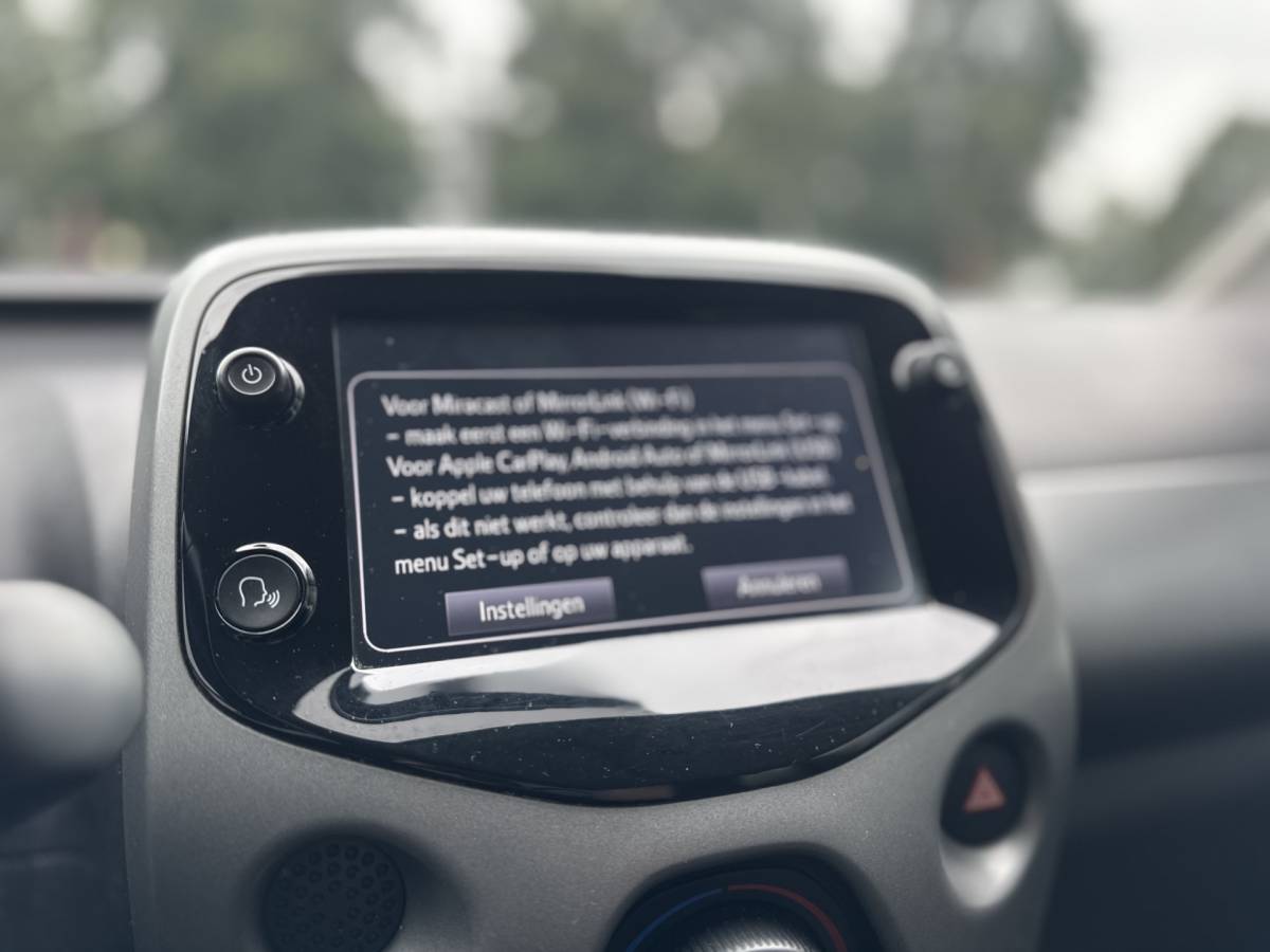 Toyota Aygo Toyota Aygo 1.0 VVT-i x-play Automaat | GEEN AFLEVERKOSTEN |  Airco, Apple/Android