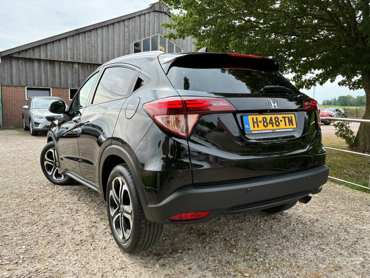 Honda HR-V Honda HR-V 1.5 i-VTEC Executive | Pano/schuifdak + Xenon/LED + Leder nu €11.975,-!!