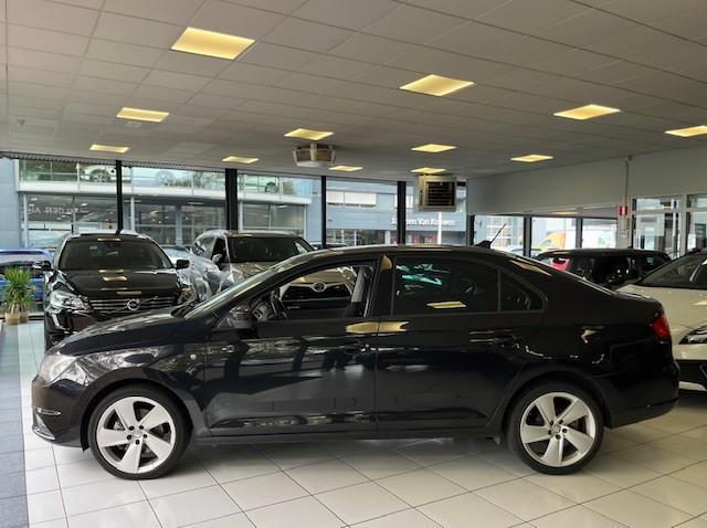SEAT Toledo Seat Toledo 1.2 TSI Businessline High/NAP/2e Eigenaar/Navi/Dealer onderhouden/Airco/Cruise control