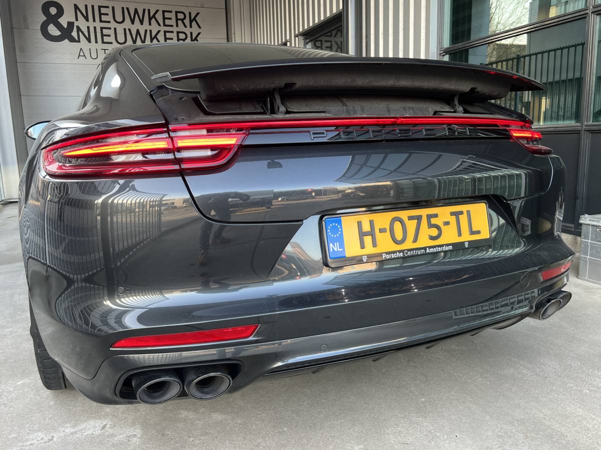 Porsche Panamera Porsche Panamera 2.9 4 E-Hybrid 467 PK | NP € 172.000 | VOL!