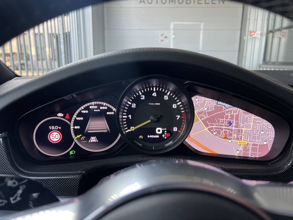 Porsche Panamera Porsche Panamera 2.9 4 E-Hybrid 467 PK | NP € 172.000 | VOL!