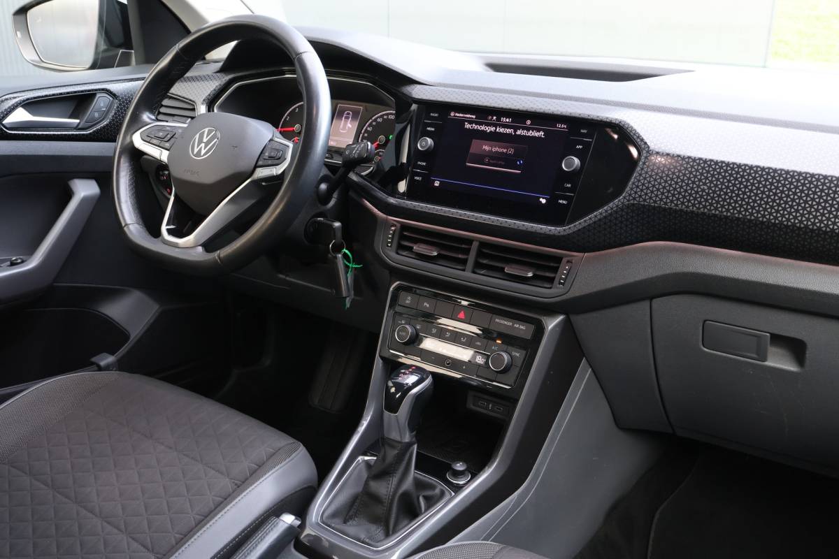 Volkswagen T-Cross Volkswagen T-Cross 1.0 TSI Style Automaat | ACC | Navigatie | PDC | Origineel NL |
