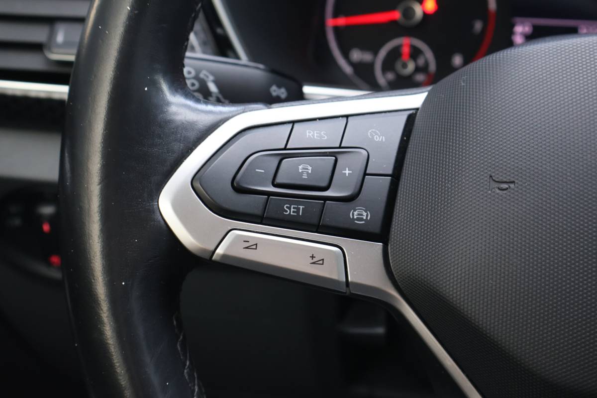 Volkswagen T-Cross Volkswagen T-Cross 1.0 TSI Style Automaat | ACC | Navigatie | PDC | Origineel NL |