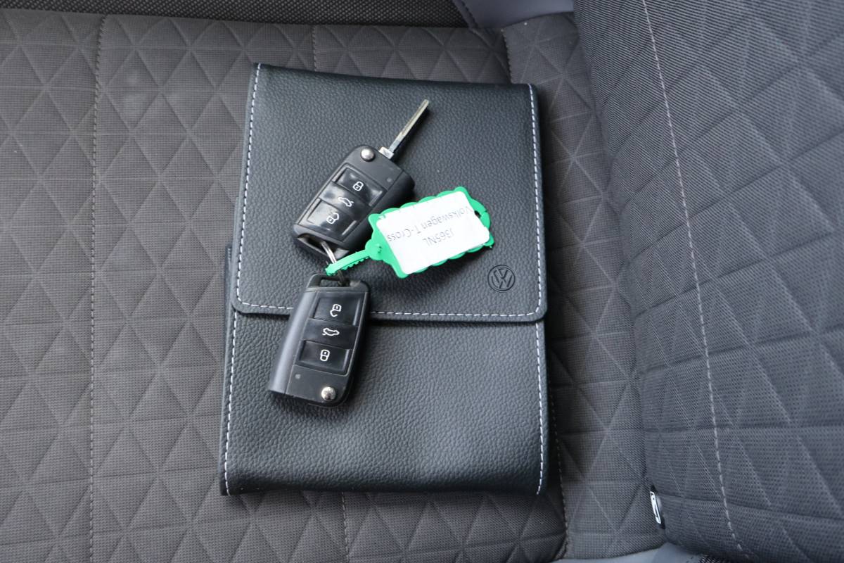 Volkswagen T-Cross Volkswagen T-Cross 1.0 TSI Style Automaat | ACC | Navigatie | PDC | Origineel NL |