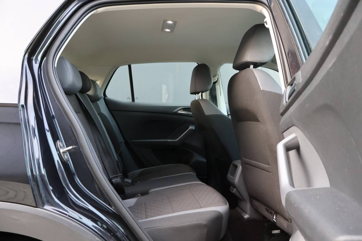 Volkswagen T-Cross Volkswagen T-Cross 1.0 TSI Style Automaat | ACC | Navigatie | PDC | Origineel NL |
