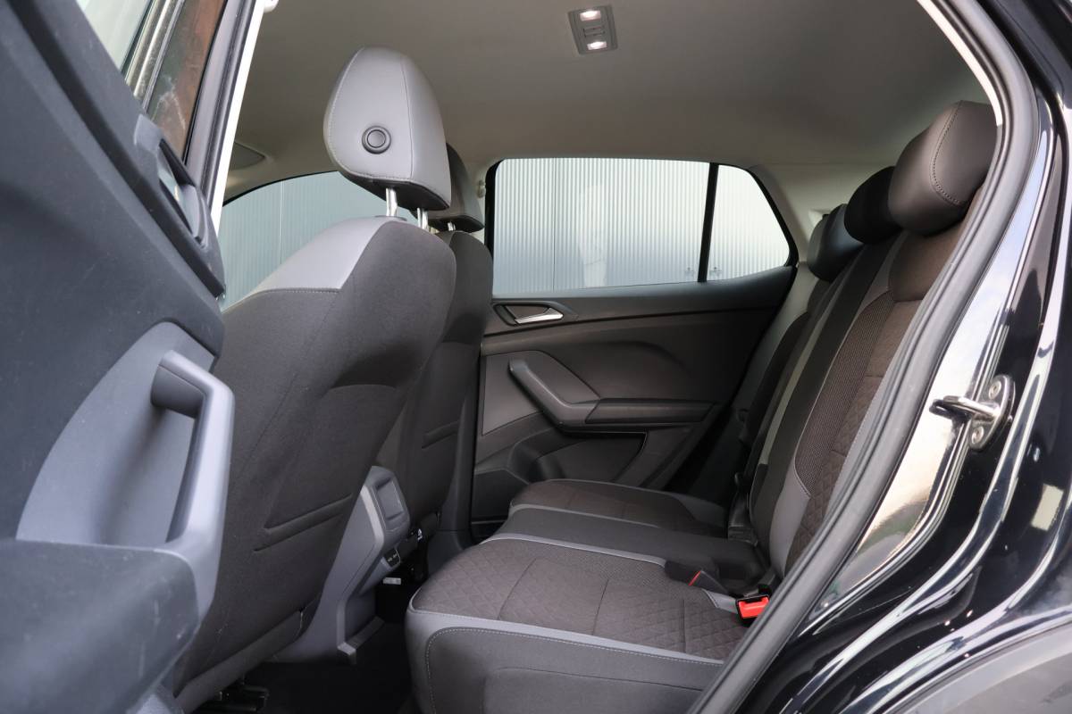 Volkswagen T-Cross Volkswagen T-Cross 1.0 TSI Style Automaat | ACC | Navigatie | PDC | Origineel NL |