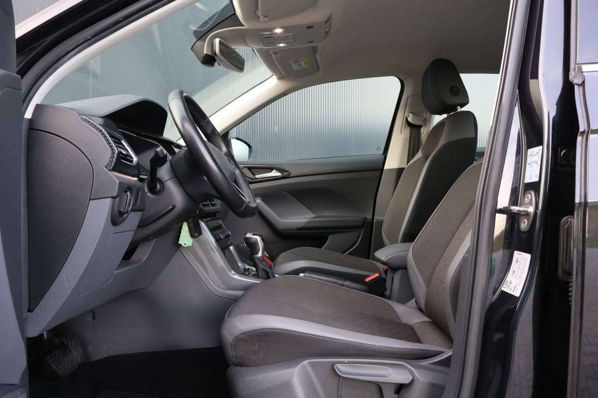 Volkswagen T-Cross Volkswagen T-Cross 1.0 TSI Style Automaat | ACC | Navigatie | PDC | Origineel NL |